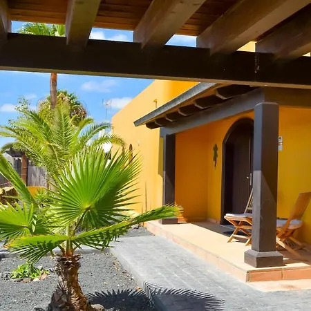 Papagayo Deluxe - Pool View * Corralejo